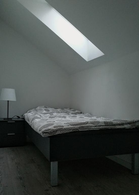 Rooms-Zimmer Neuhausen Am Rheinfall Eksteriør billede