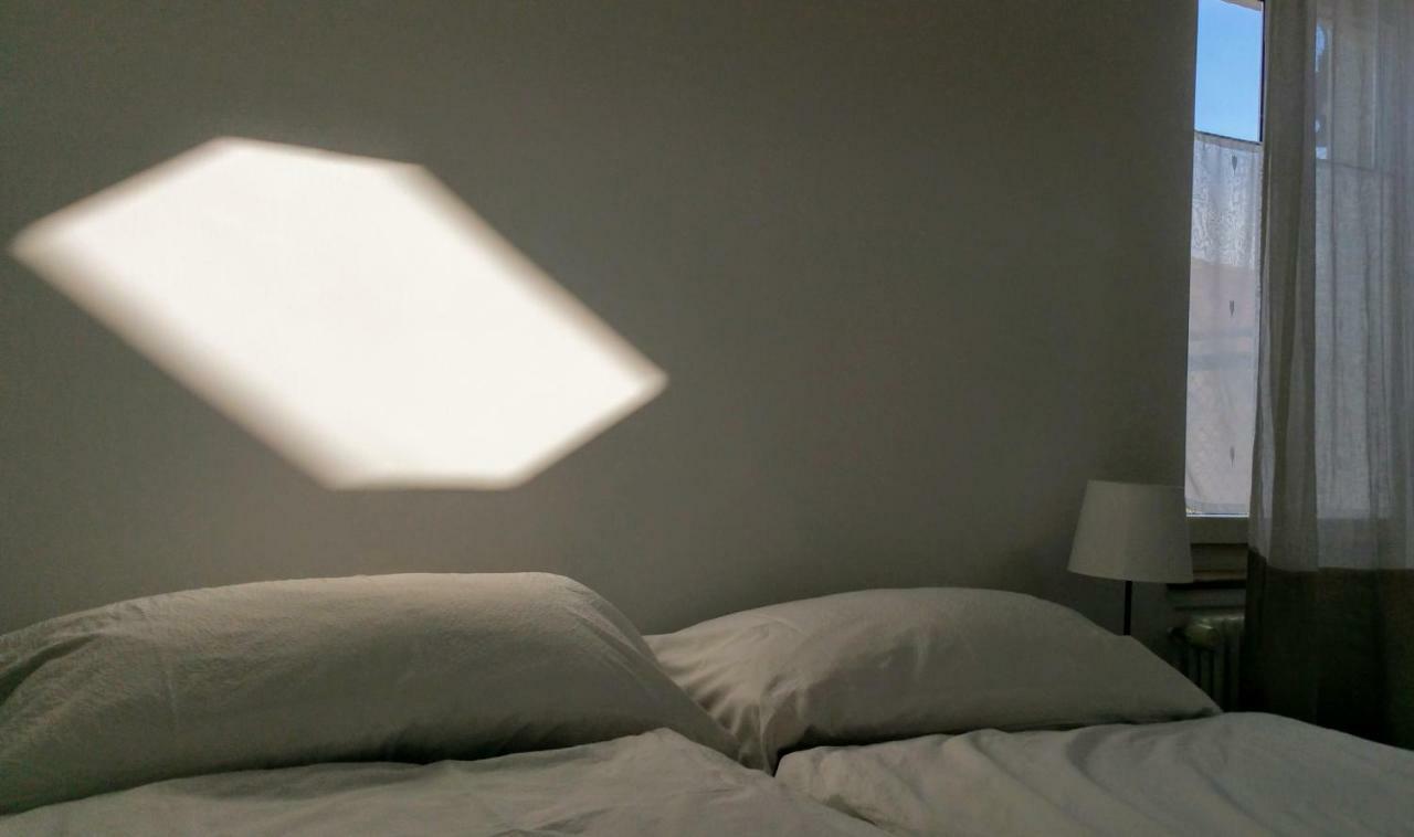 Rooms-Zimmer Neuhausen Am Rheinfall Eksteriør billede