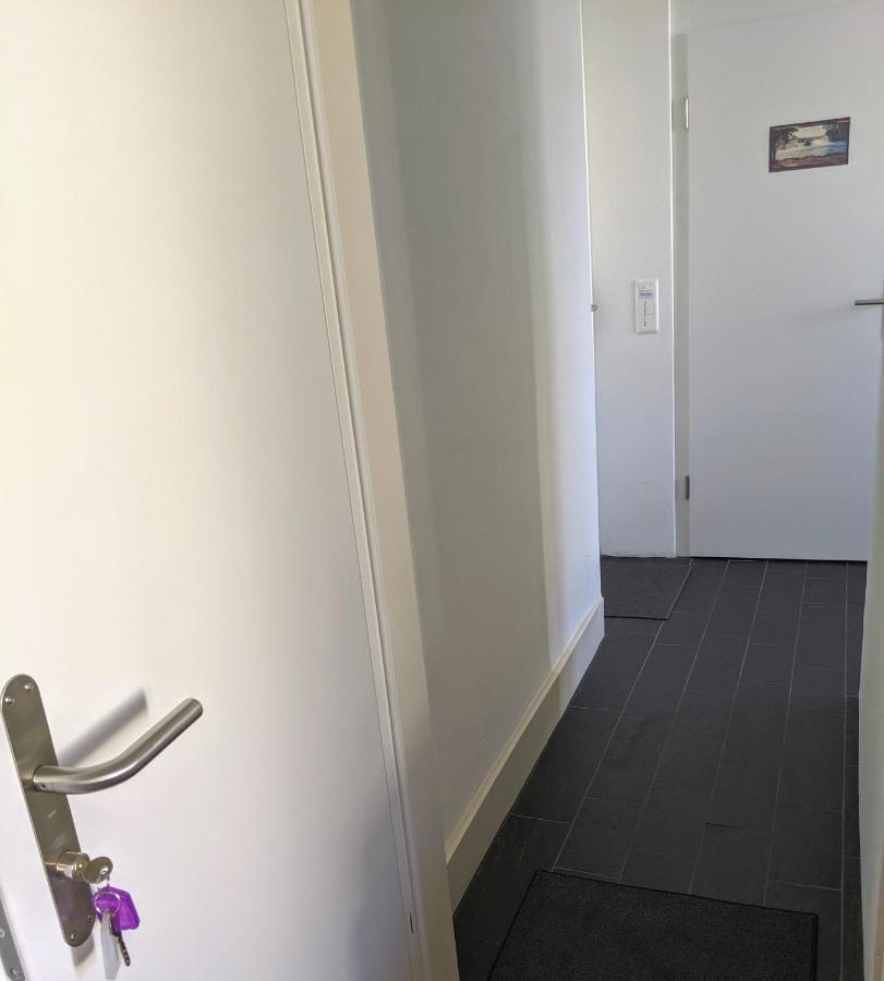 Rooms-Zimmer Neuhausen Am Rheinfall Eksteriør billede